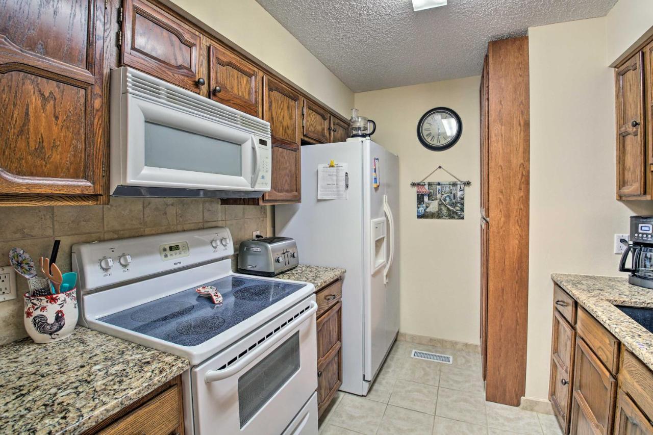 Hot Springs Village Retreat With Deck 3 Mi To Golf! Exterior photo