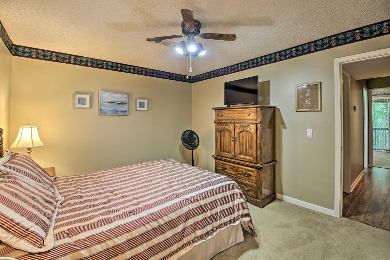Hot Springs Village Retreat With Deck 3 Mi To Golf! Exterior photo