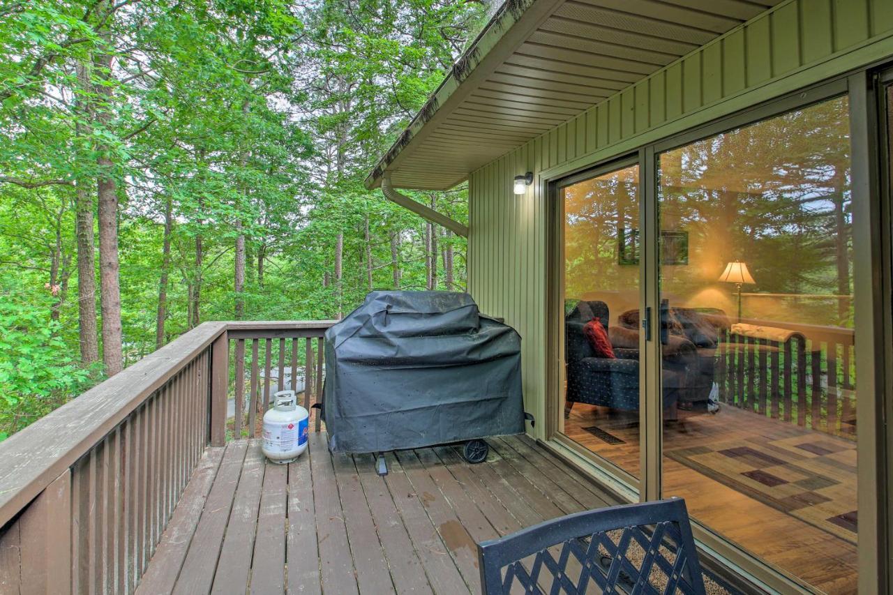 Hot Springs Village Retreat With Deck 3 Mi To Golf! Exterior photo
